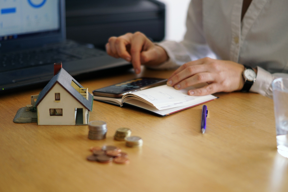 Save Money on Home Insurance: Insider Tips to Lower Your Premiums Today